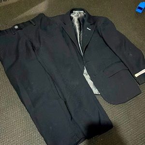 Issac Mizrahi boys navy blue suit size 4